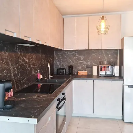 - - Tramway - Climatisation Apartamento *